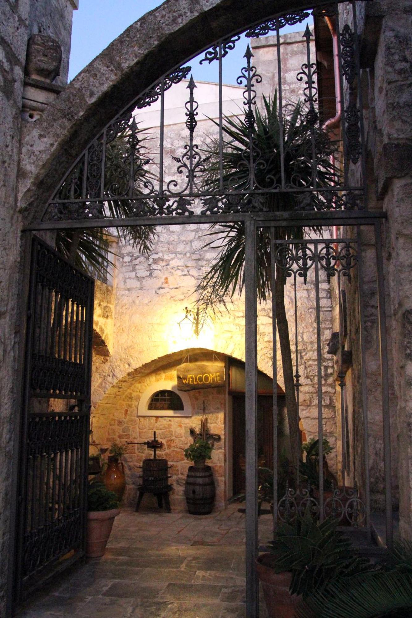 Masseria Tolla Ostuni Eksteriør bilde
